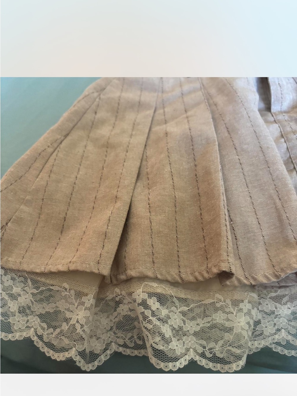 Pleated Lace-Hem Women's Skirt in Light Beige S